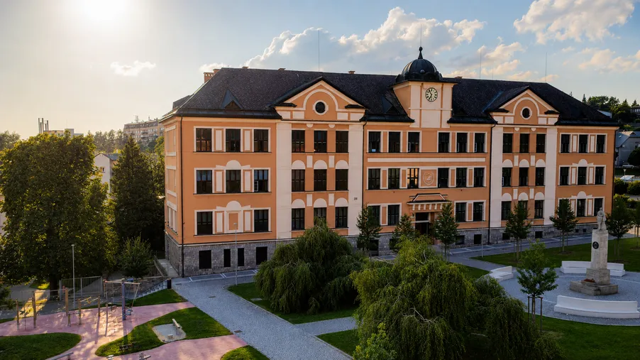 Informace pro rodiče žáků nastupujících do 6. roč. ve školním roce 2026/27